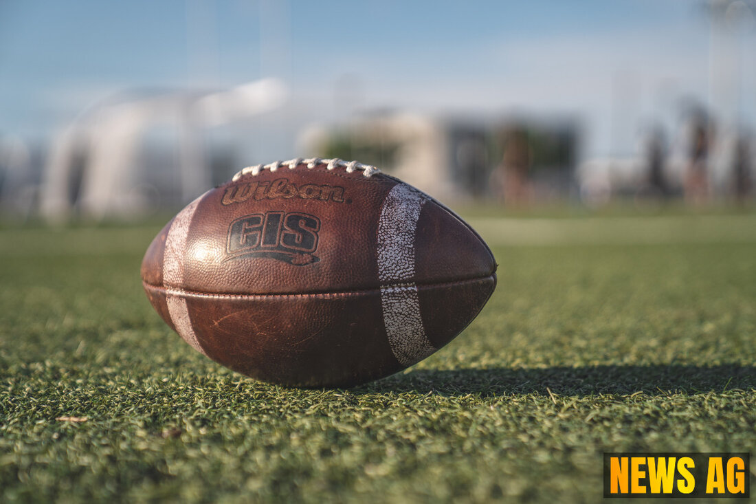 Aaron Feld resigns as Miami's strength and conditioning coordinator, prioritizing family over football after four seasons.