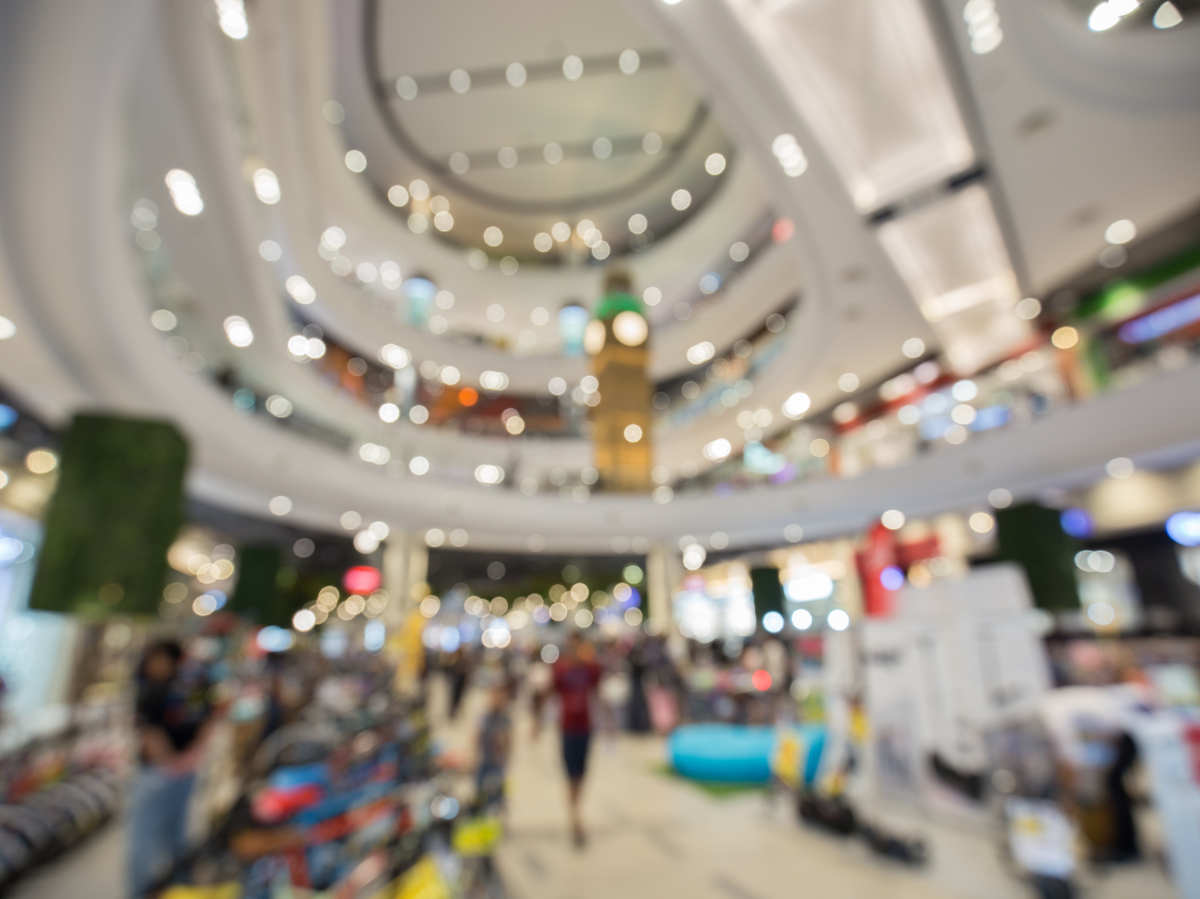 Discover Fresh Finds at Deerfield's Cove Farmers Market Every Saturday!