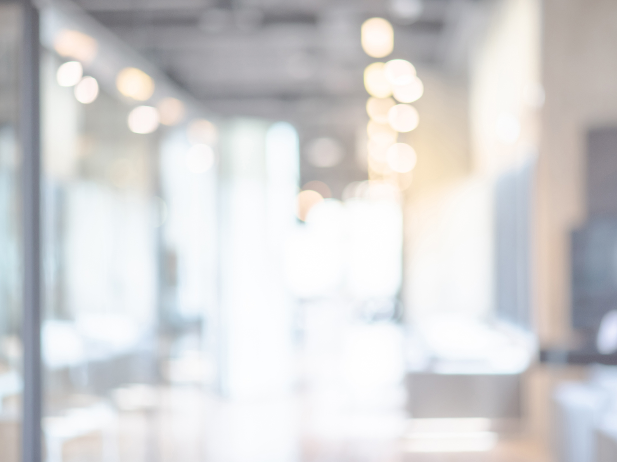 Discover Fresh Finds at Deerfield's Cove Farmers Market Every Saturday!